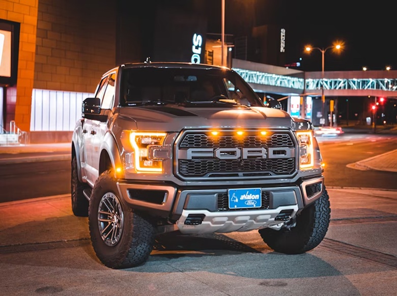 How to Customize Your Truck for Maximum Comfort and Functionality